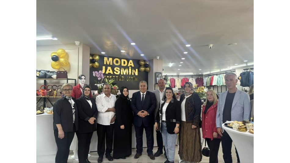 Moda Jasmin Giyim’in açılış törenine katıldık.